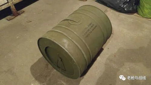 車尾巴上的大箱子是干什么用的 閑扯t 34的附加油箱及類似附件